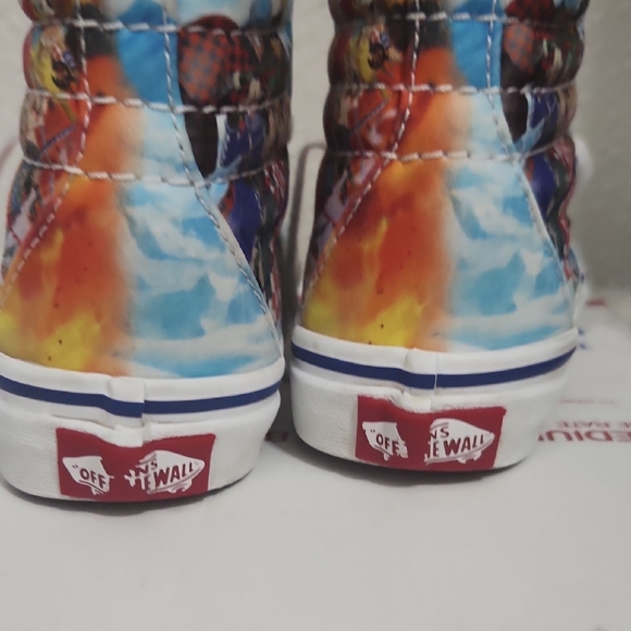 Vans X One Piece Sk8-Hi Punk Hazard Kids Sneakers - Picture 6 of 6